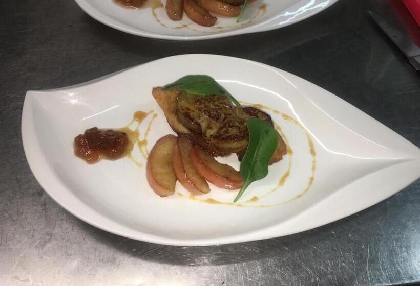 Отель Au Père Tranquille