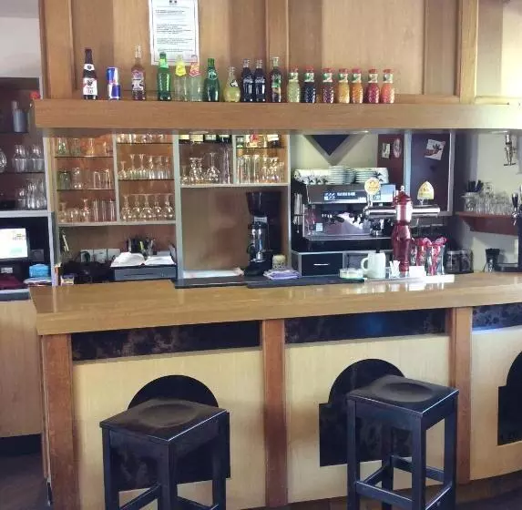 ホテル Au Père Tranquille