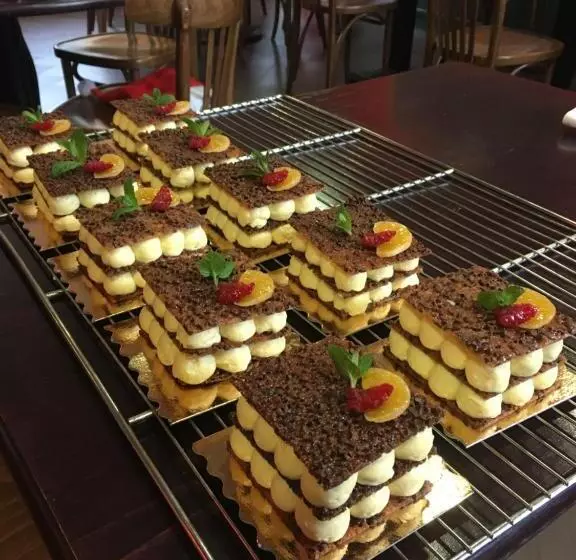 ホテル Au Père Tranquille