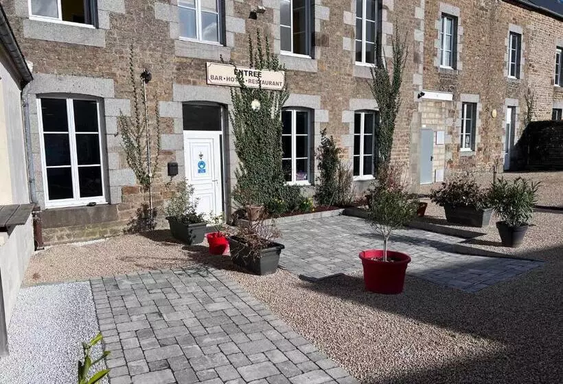 ホテル Au Père Tranquille