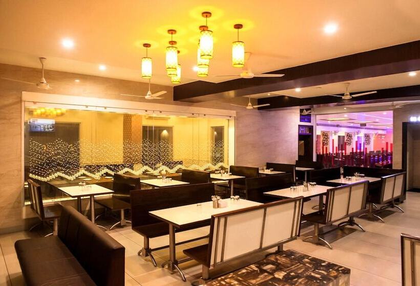 בית מלון כפרי Fun City