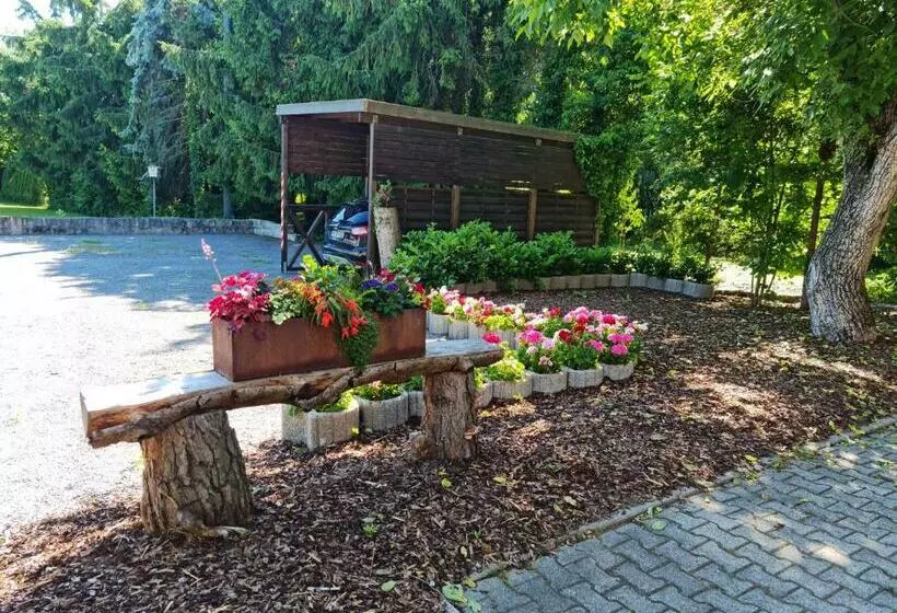 Hotelli Landgasthof Fromm