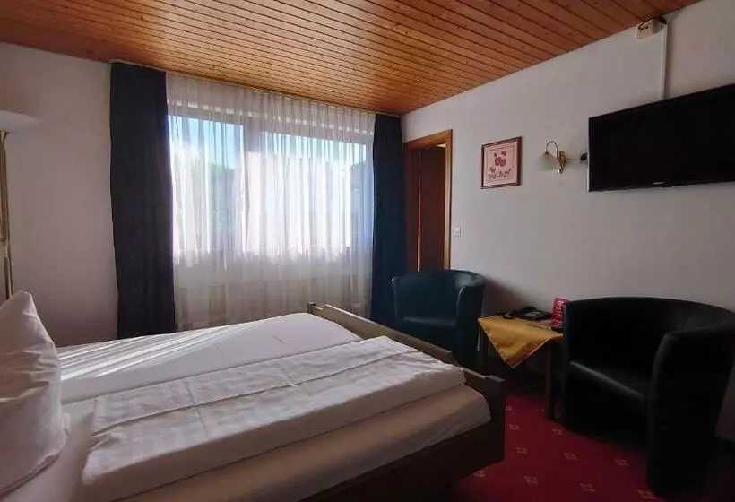 Hotelli Landgasthof Fromm