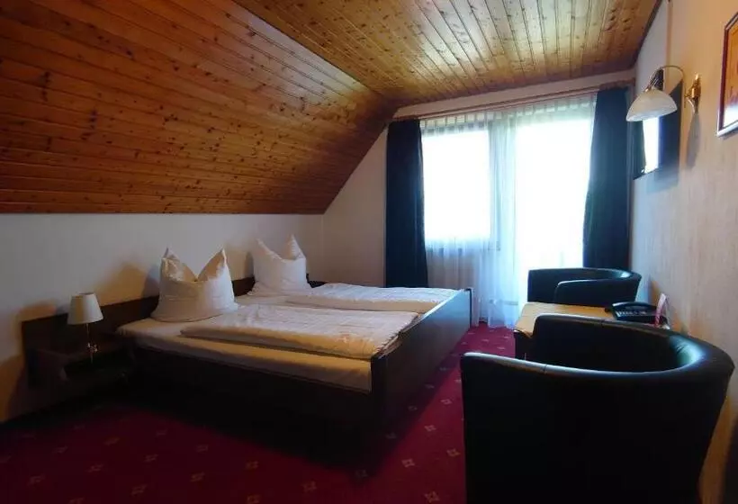 Hotelli Landgasthof Fromm