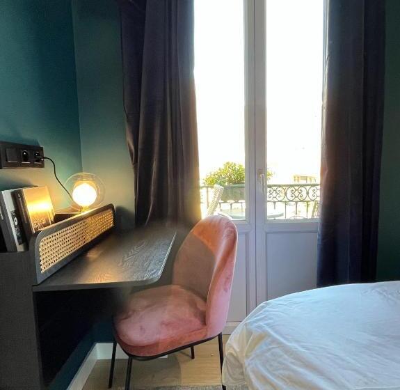 ホテル Ostan Hôtel Boutique