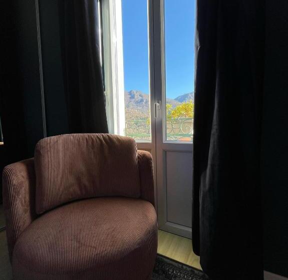 ホテル Ostan Hôtel Boutique