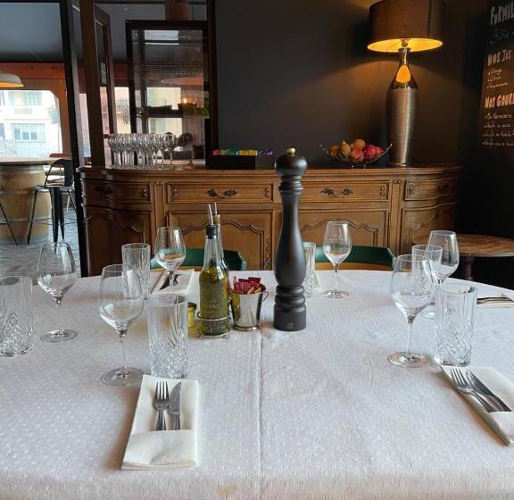 ホテル Ostan Hôtel Boutique