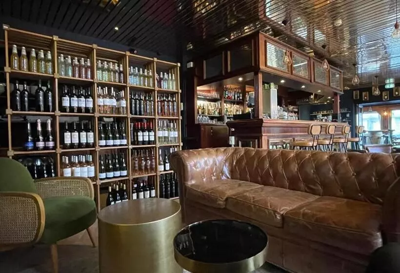 Hotelli Ostan Hôtel Boutique