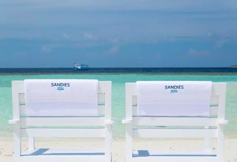 هتل Sandies Bathala