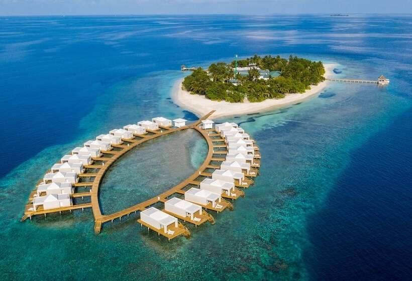 هتل Sandies Bathala