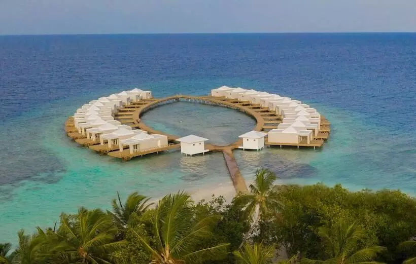 هتل Sandies Bathala