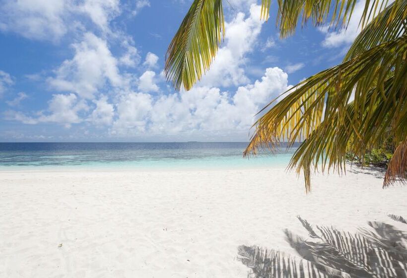 هتل Sandies Bathala