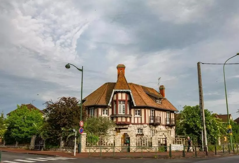 Aamiaismajoitus (B&B) Apakabar Homestay   Ambiance Balinaise, Parking Privé, Netflix