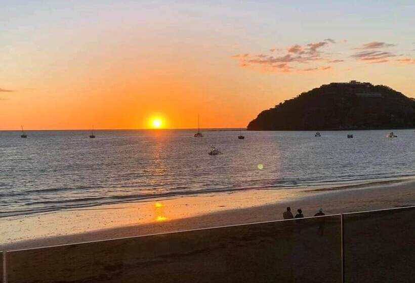 تختخواب و صبحانه Etoile Blanche