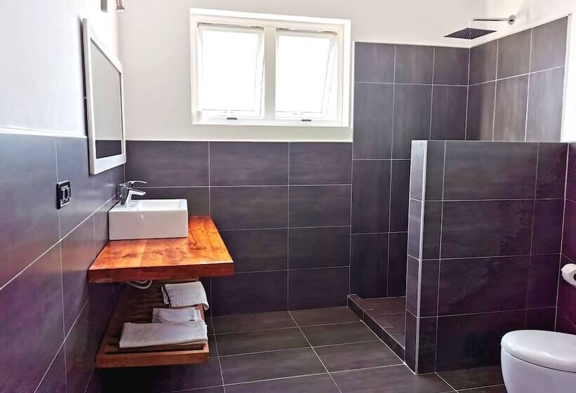 تختخواب و صبحانه Etoile Blanche