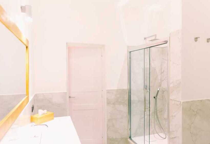 تختخواب و صبحانه Etoile Blanche