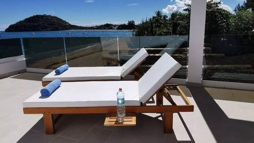تختخواب و صبحانه Etoile Blanche