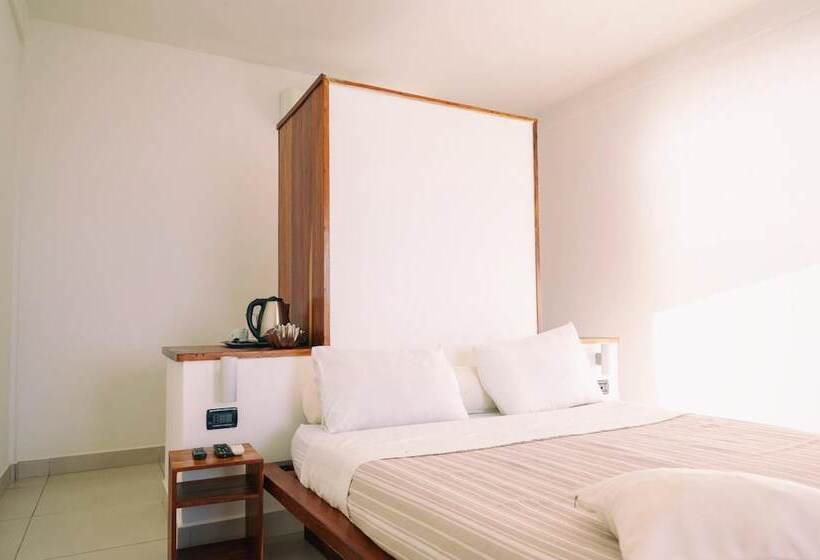 تختخواب و صبحانه Etoile Blanche