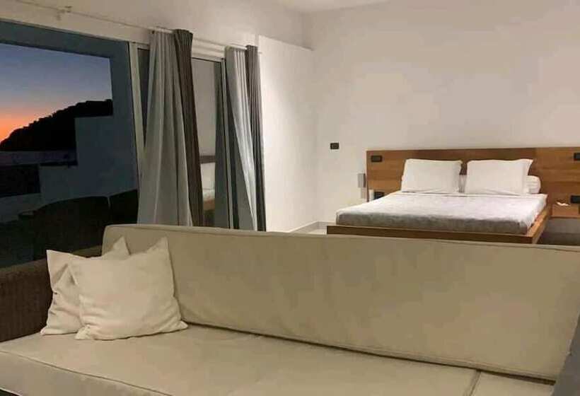 تختخواب و صبحانه Etoile Blanche