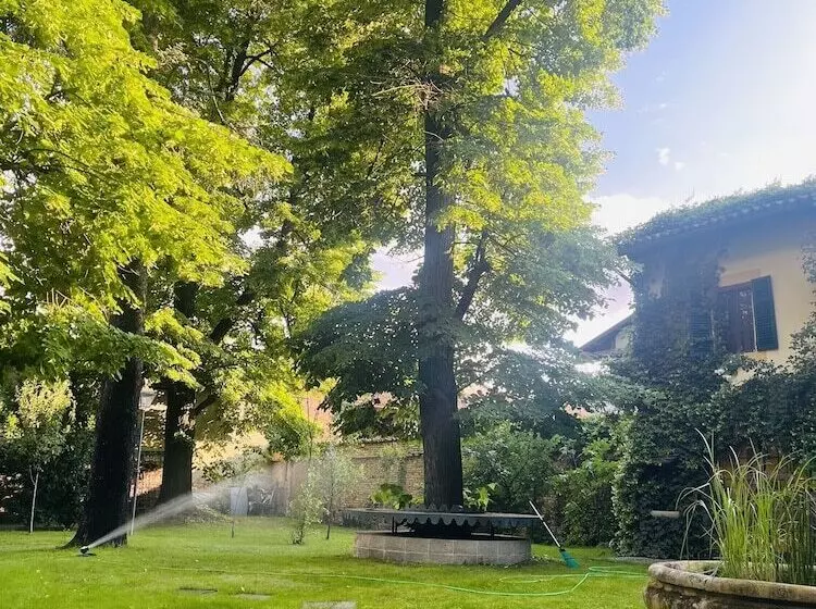 Aamiaismajoitus (B&B) Palazzo Sismonda