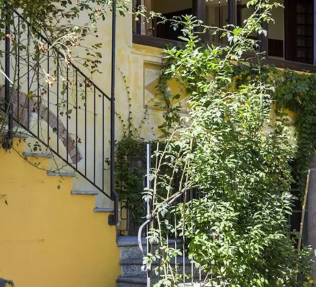 Aamiaismajoitus (B&B) Palazzo Sismonda