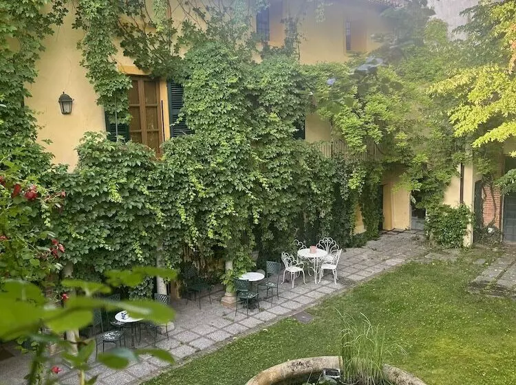 Aamiaismajoitus (B&B) Palazzo Sismonda