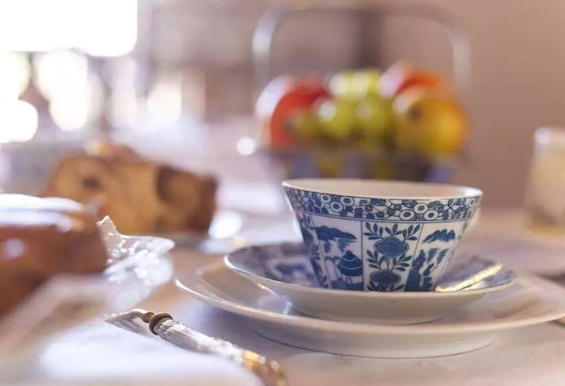 Aamiaismajoitus (B&B) Palazzo Sismonda