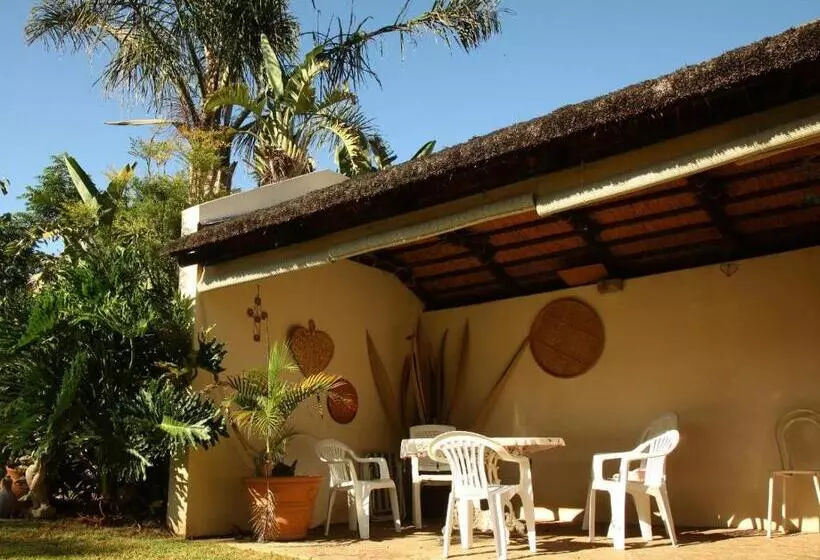 ベッドアンドブレックファースト Peppertree House Bnb And Self Catering