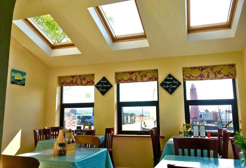 צימר The Pier Bar , Cleggan