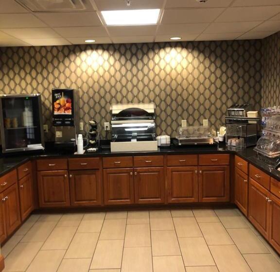 ホテル Countryview Inn & Suites