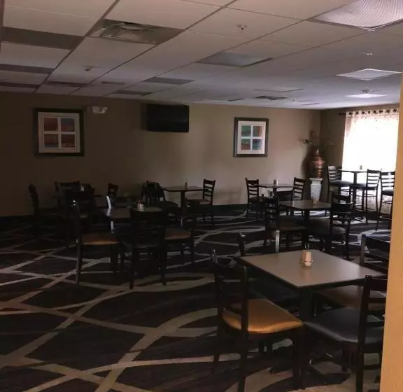 Hotelli Countryview Inn & Suites