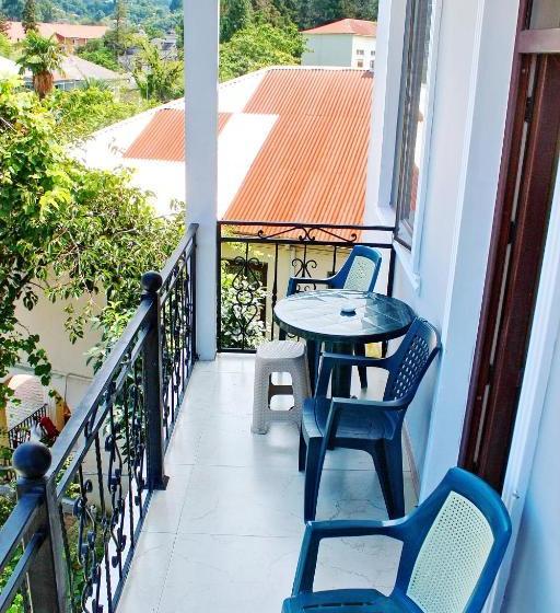 پانسیون Guest House Irakli