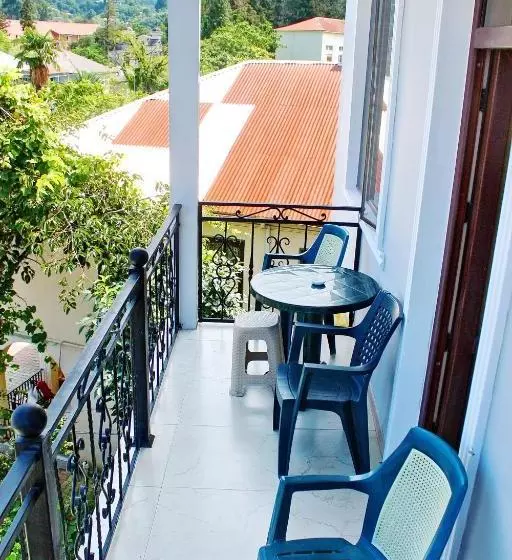 پانسیون Guest House Irakli