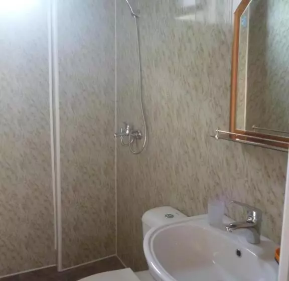 پانسیون Guest House Irakli