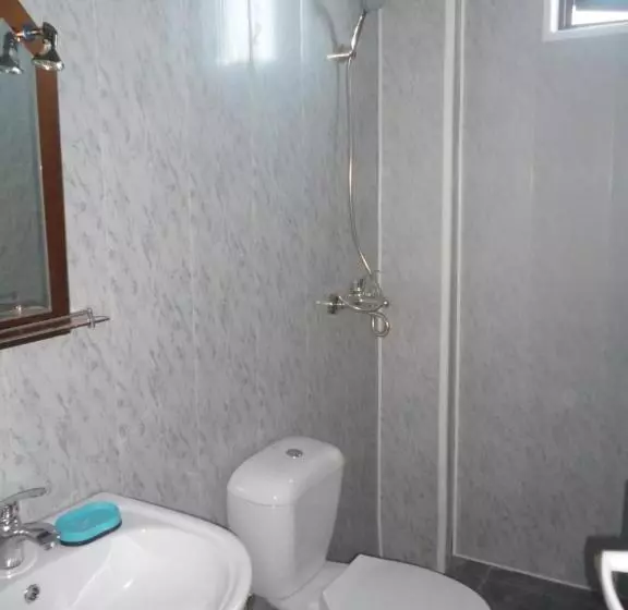 پانسیون Guest House Irakli