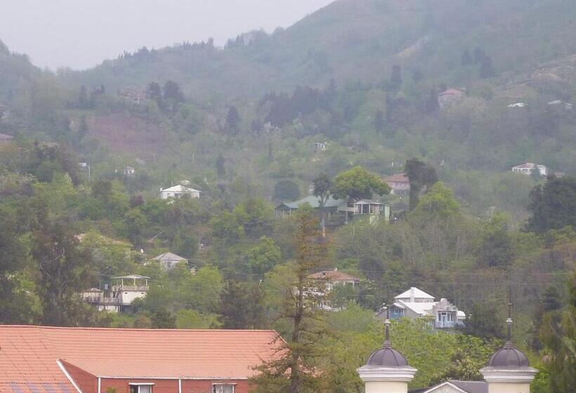 پانسیون Guest House Irakli