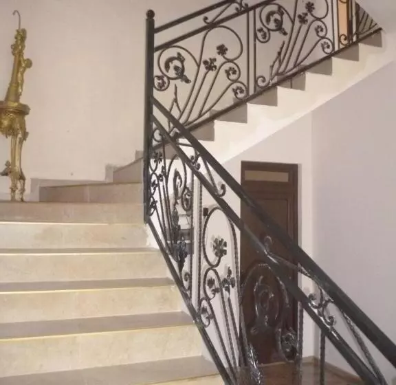پانسیون Guest House Irakli