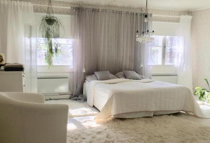 膳宿费 Hunajakoto