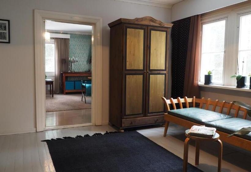 膳宿费 Hunajakoto