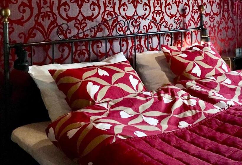 膳宿费 Hunajakoto