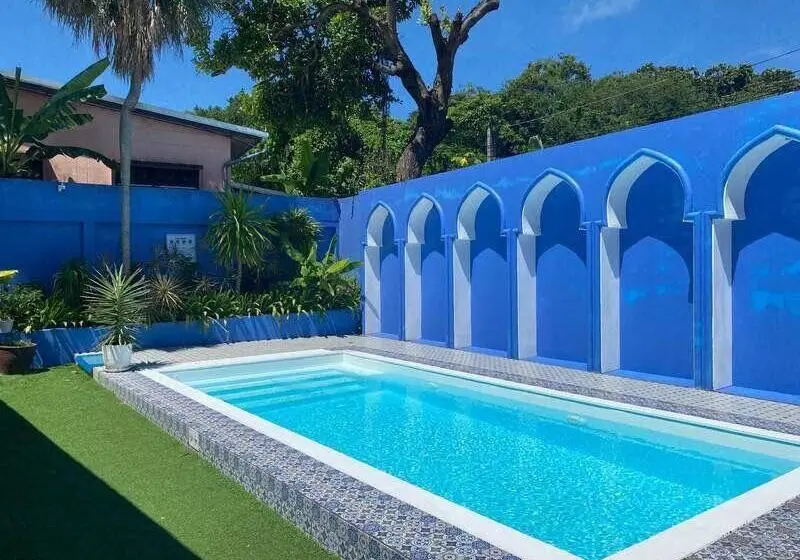 Hotelli Tharaburi At Panwa