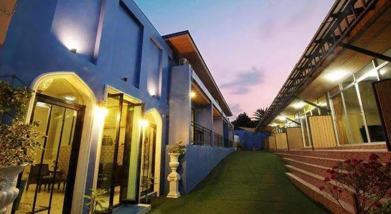 Hotelli Tharaburi At Panwa