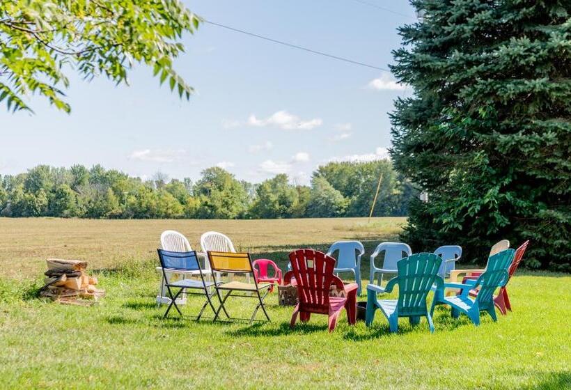 הוסטל Hop & Vine Inn