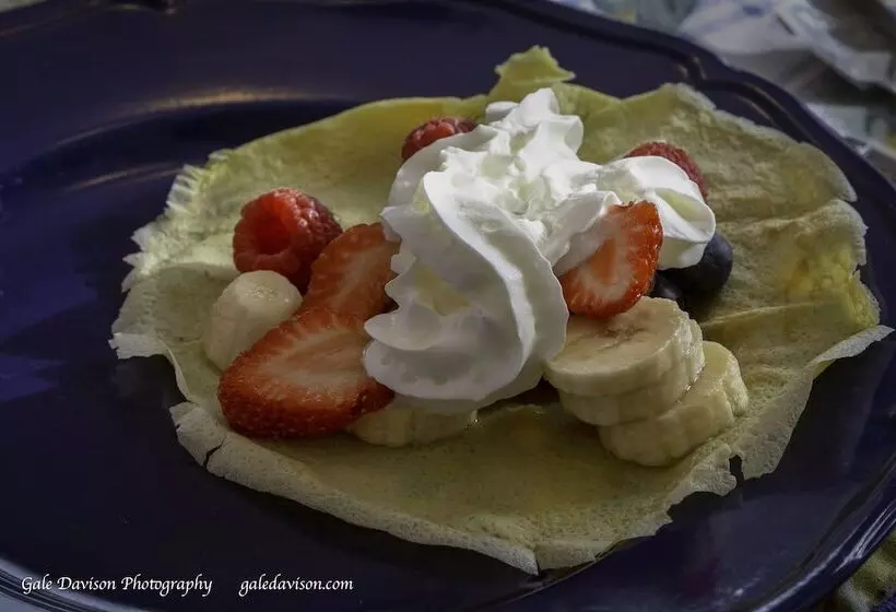 Clary Lake Bed And Breakfast