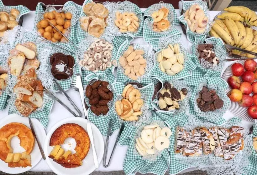 Hotelli E Restaurante Champagne