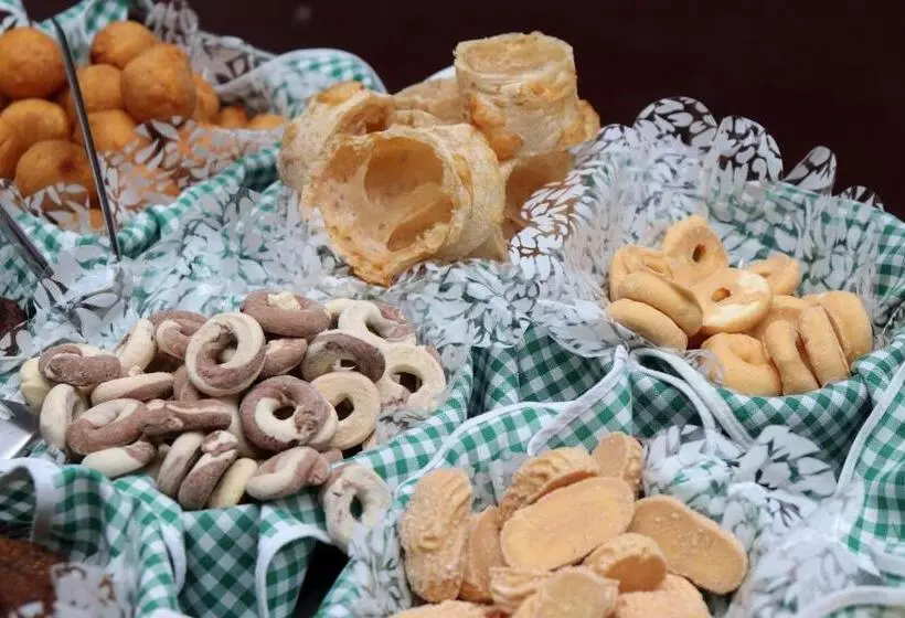 Hotelli E Restaurante Champagne