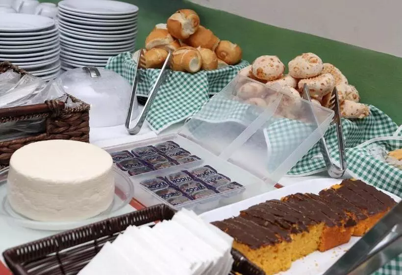 Hotelli E Restaurante Champagne