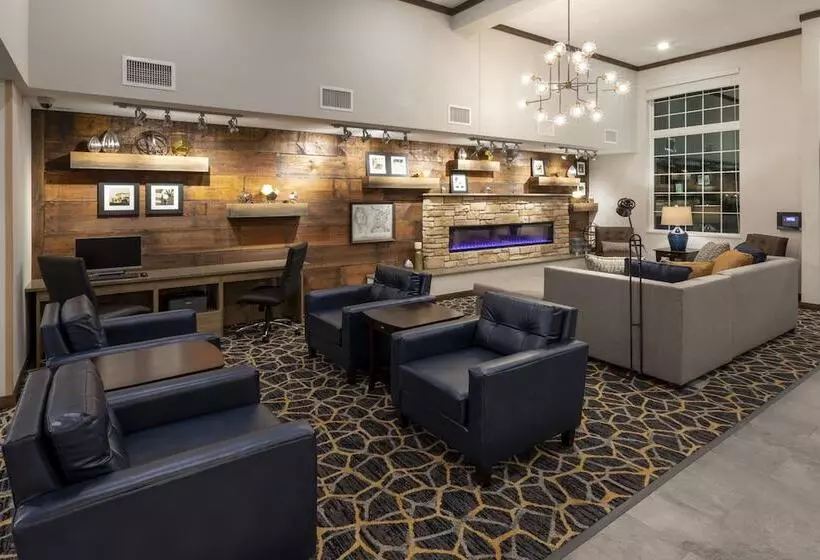 Grandstay Hotel & Suites