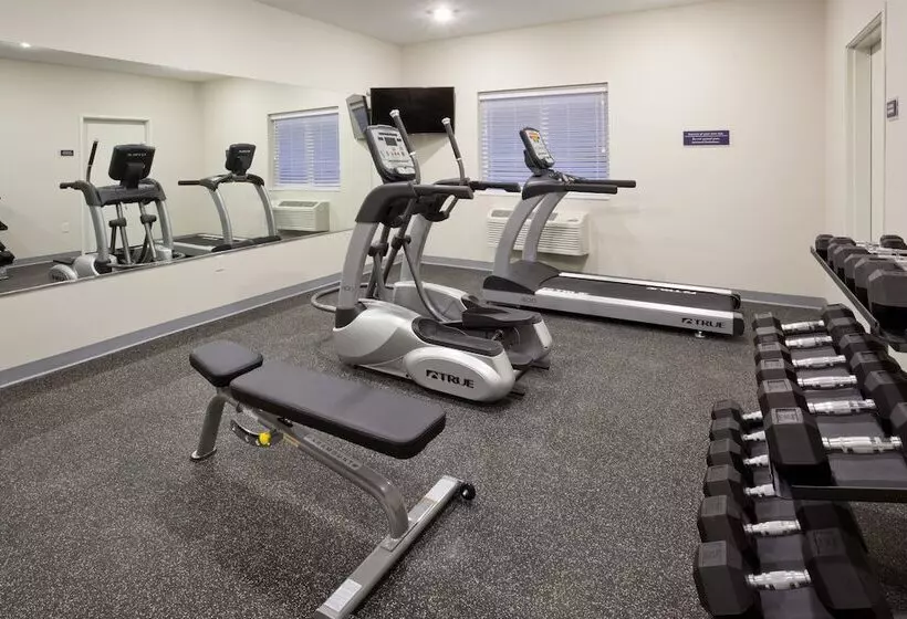 Grandstay Hotel & Suites