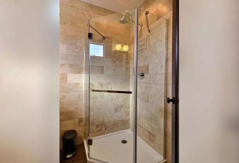 Motelli Pitchwood Inn